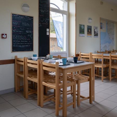 Auberge De Jeunesse Hi Genêts Esterno foto