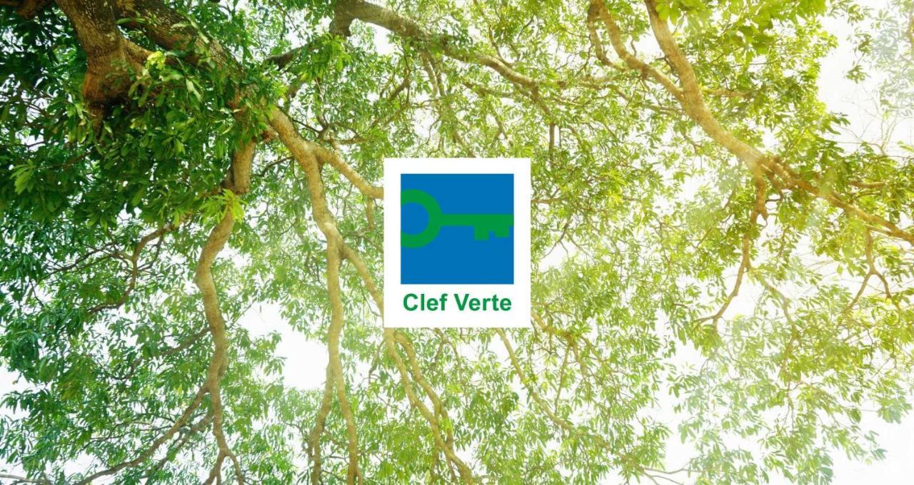 Auberge De Jeunesse Hi Genêts Esterno foto